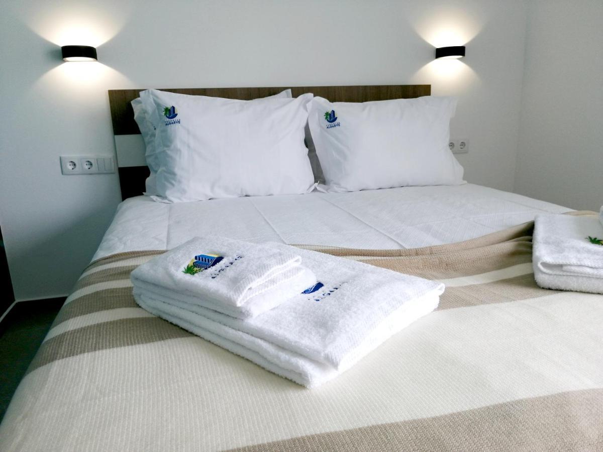 Suites Paradise Algarve Quarteira Exteriör bild
