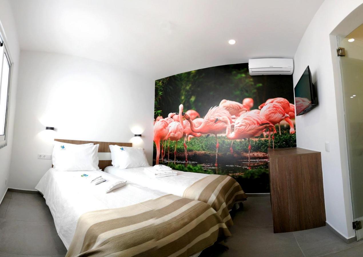 Suites Paradise Algarve Quarteira Exteriör bild