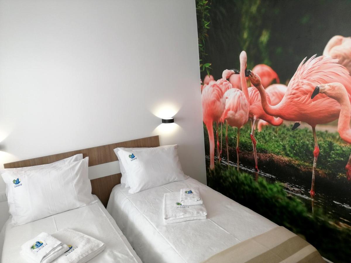 Suites Paradise Algarve Quarteira Exteriör bild