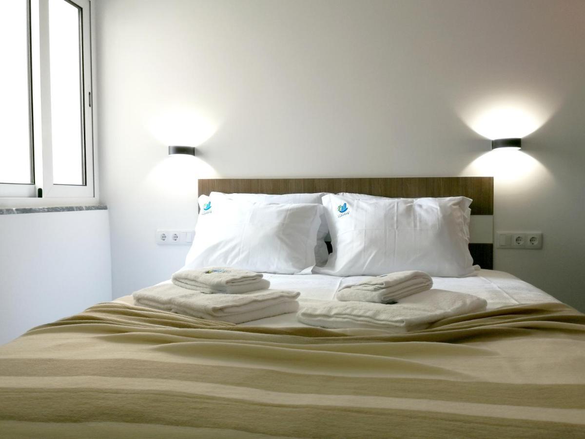 Suites Paradise Algarve Quarteira Exteriör bild